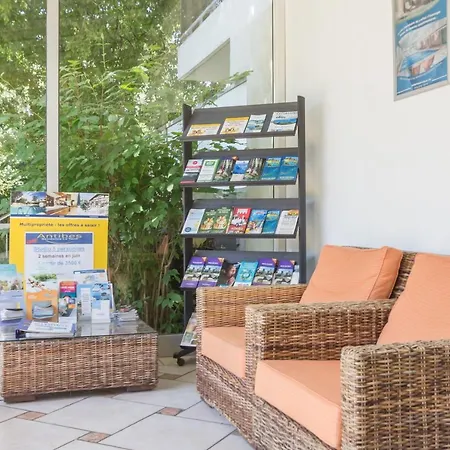 Готель Partenaire Le Tanit Жюан-ле-Пен